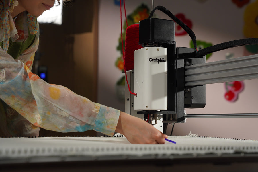 Automated tufting machine setup before rug making